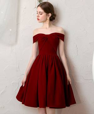 Simple Burgundy Short/Mini Velvet Prom Homecoming Dress