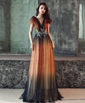 Tulle V-neck Unique Long Prom Evening Dress