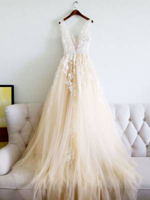 Champagne Tulle Lace V-neck With Applique Long Prom Evening Dress