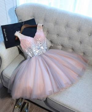 A Line Pink Tulle V-neck Sequin Short Prom Cocktail Dress