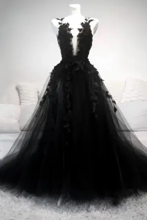 Vintage V Neck Black Tulle Prom Dresses With Lace