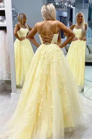 Spaghetti Straps Scoop A-Line Yellow Tulle Prom Dresses with Appliques