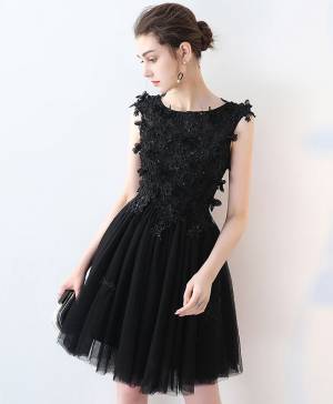 Round Neck Short/Mini Black Lace Prom Homecoming Dress